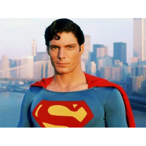 Supermani soeng ikoonilise lokiga laubal